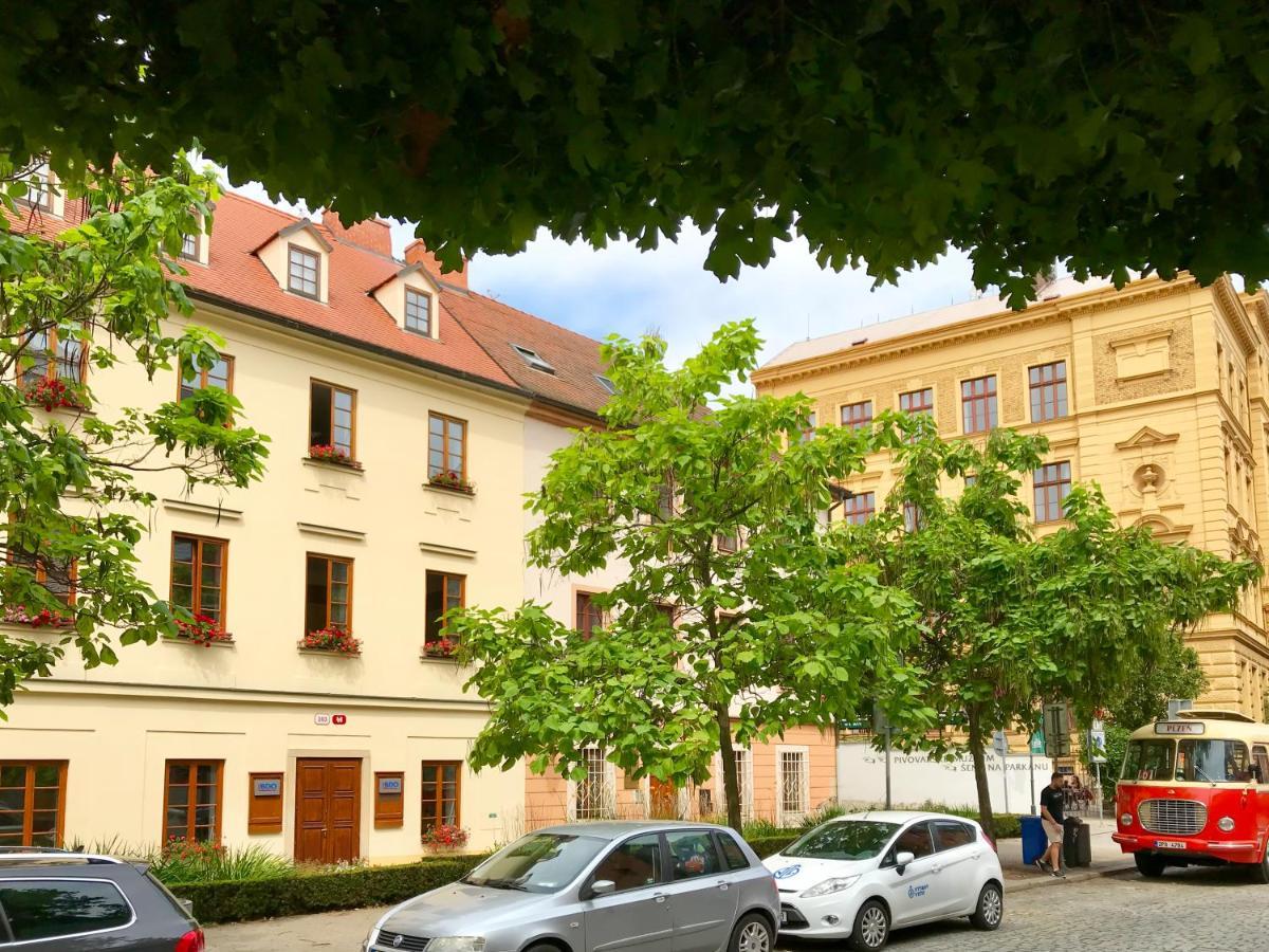 Golden Wood Apartments Plzen Exterior photo